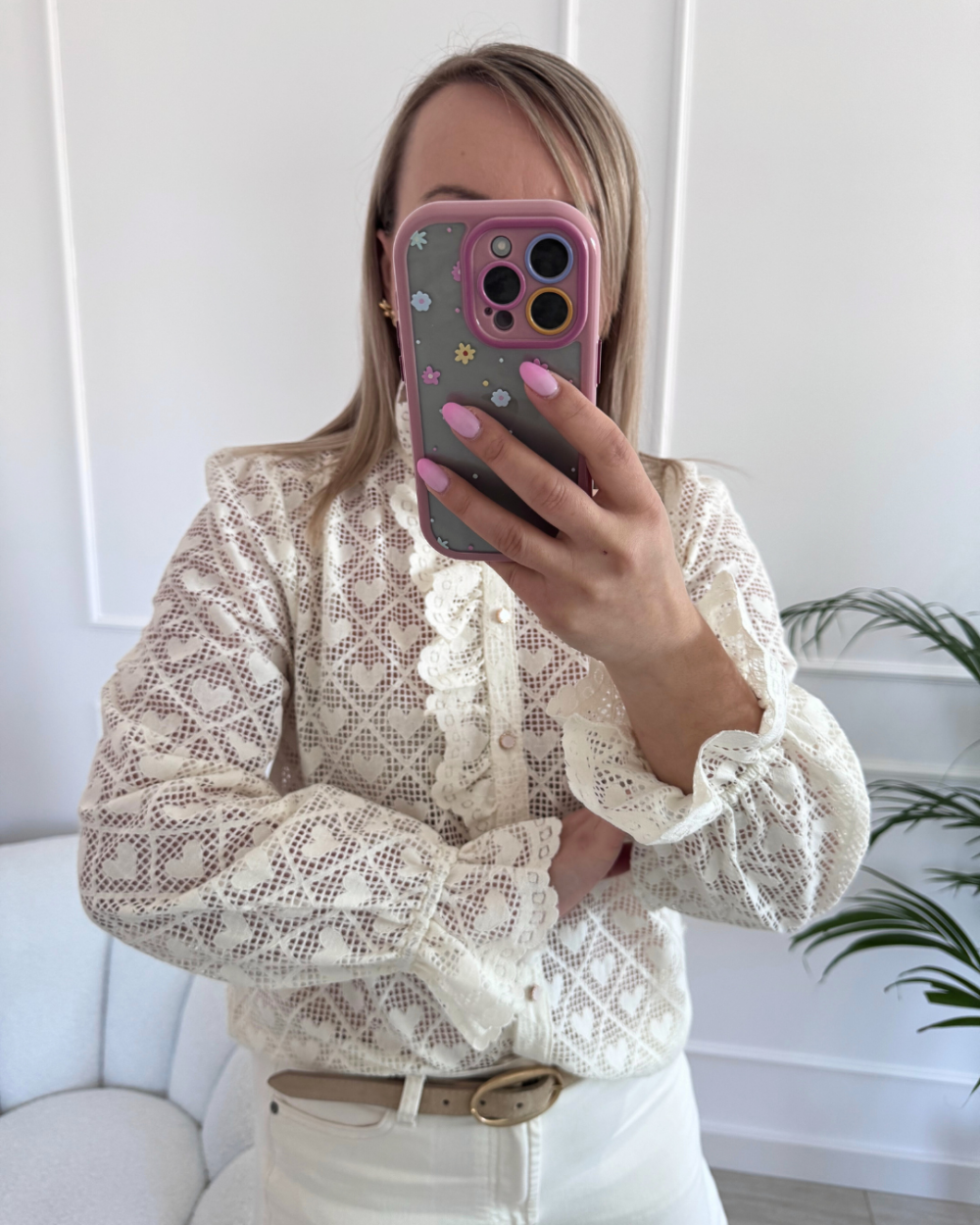 Ażurowa koszula damska z koronką – ecru