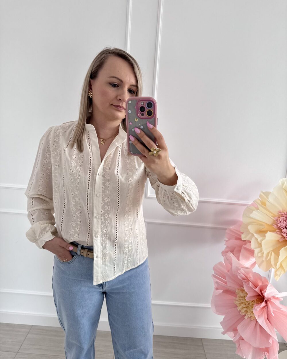 Elegancka koszula ażurowa- ecru