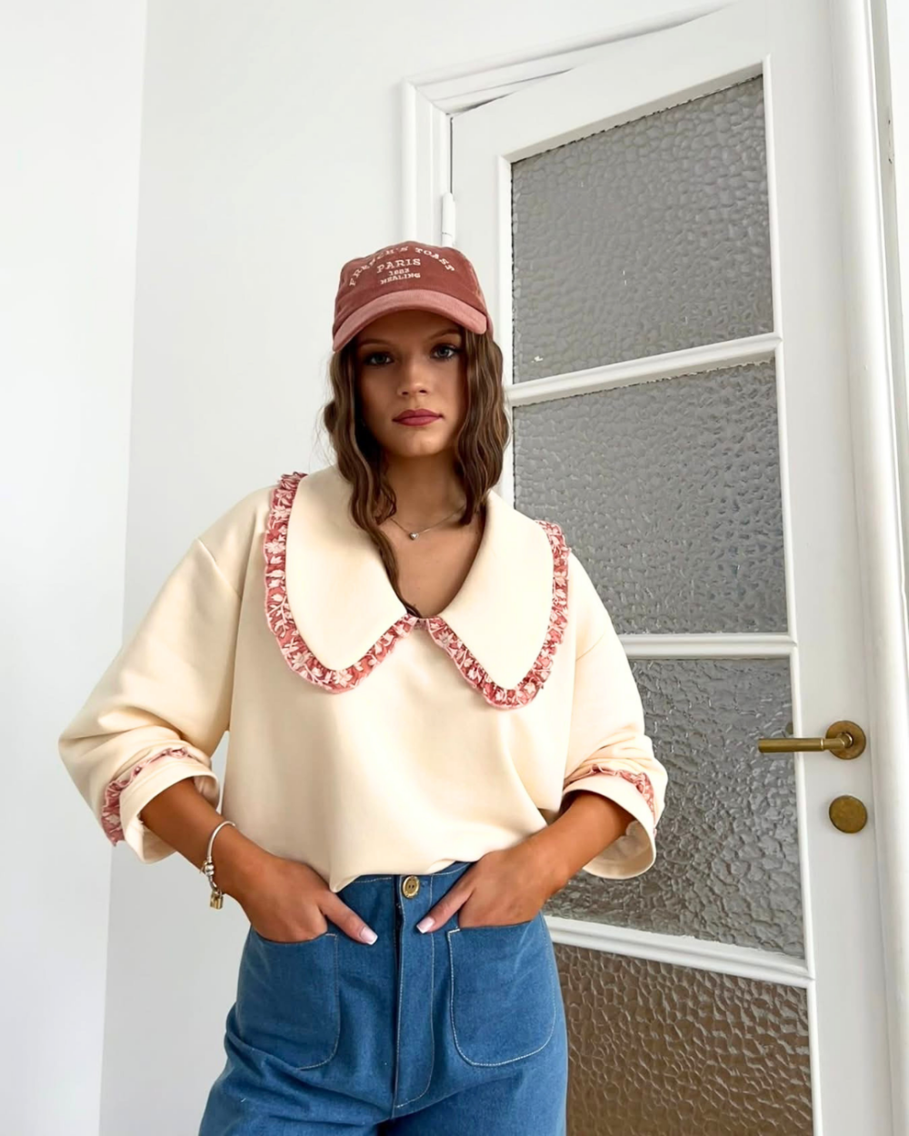 Bluza Julia damska z ozdobnym kołnierzem- wanilia