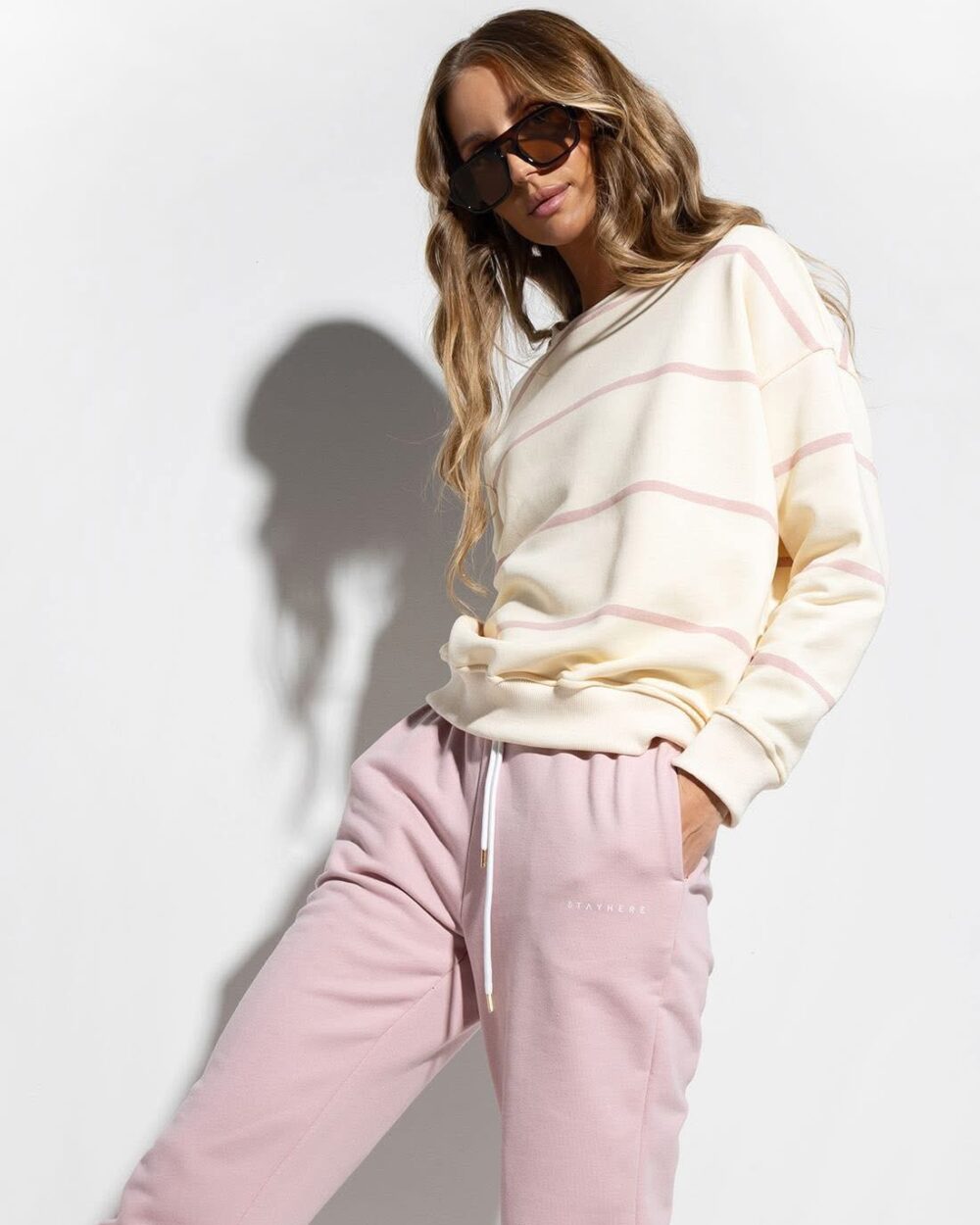 Bluza damska dresowa Classic- waniliowa w paseczki