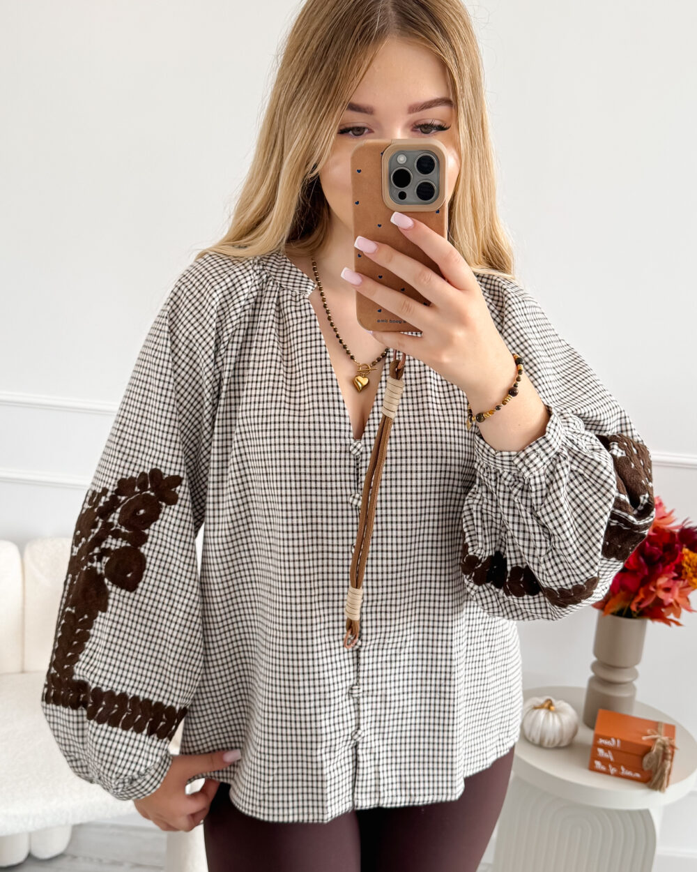 Koszula w kratkę z haftowanymi rękawami – Boho